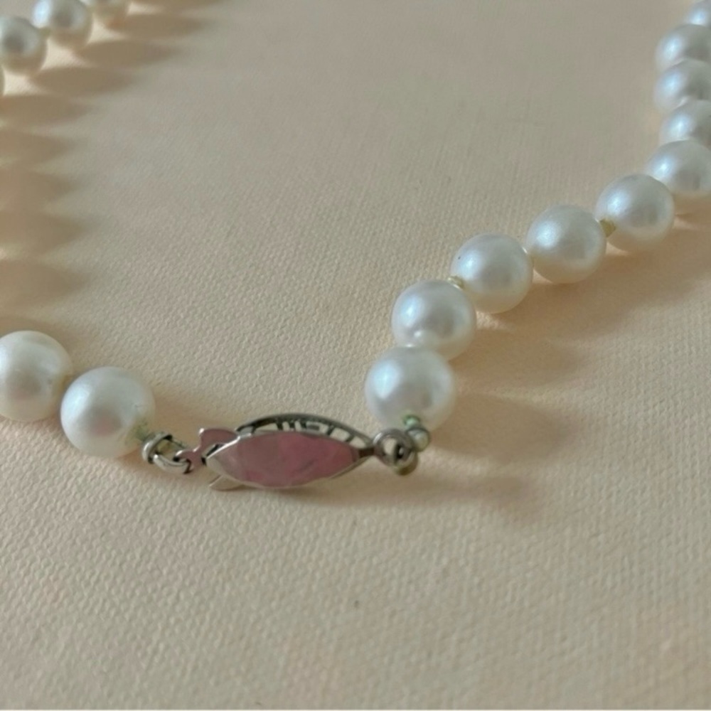 White Silver Pearl Necklace Vintage “Dove”  15” Marquise Fishhook Classic Simple - Picture 7 of 10